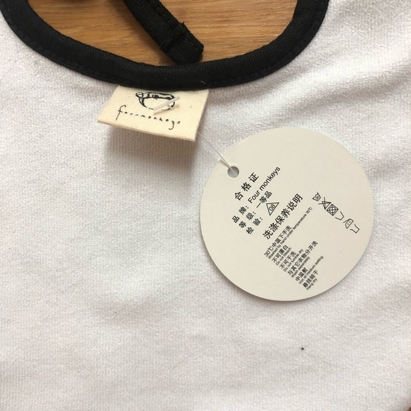 🎉3 For 15$🎉 Nwt Black And White Milk Bib - Picture 3 of 3
